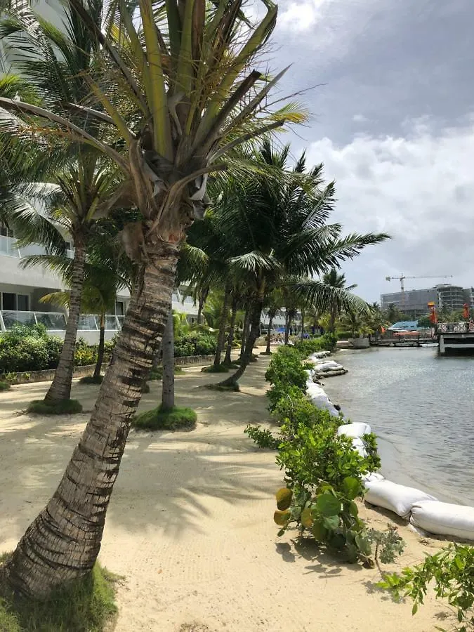 Apartamento Sunrise Con Vista Interna O Con Vista Al Mar San Andres  Colombia